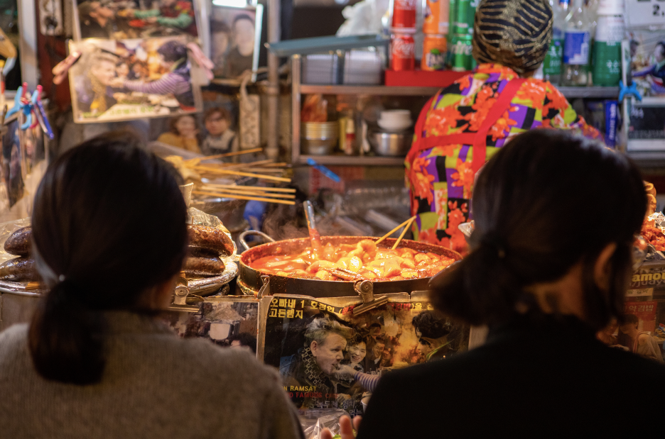 5 Food You Can't Miss At Gwangjang Market in Seoul – KoreaCrate